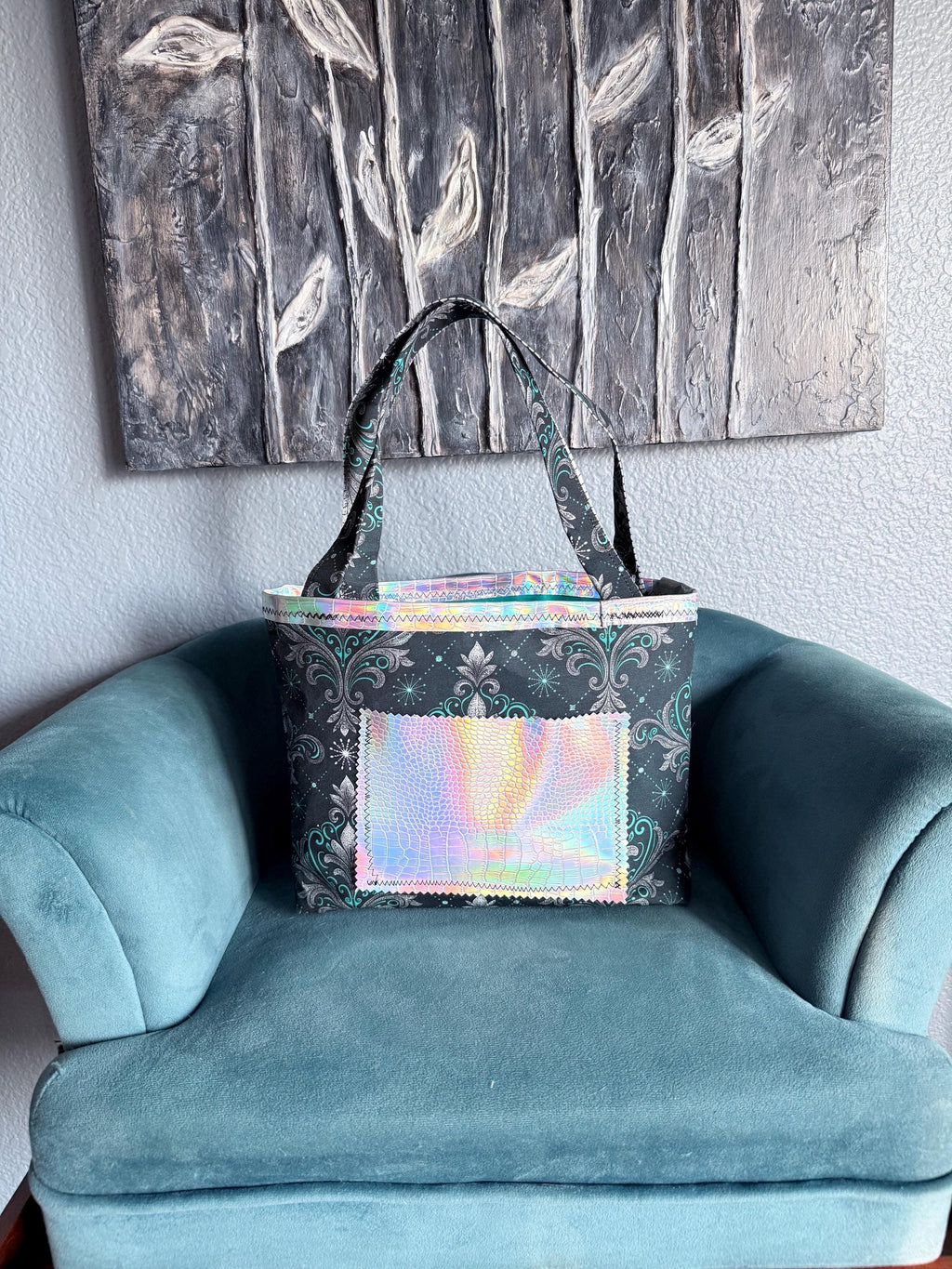 Nautical themed tote with pocket
