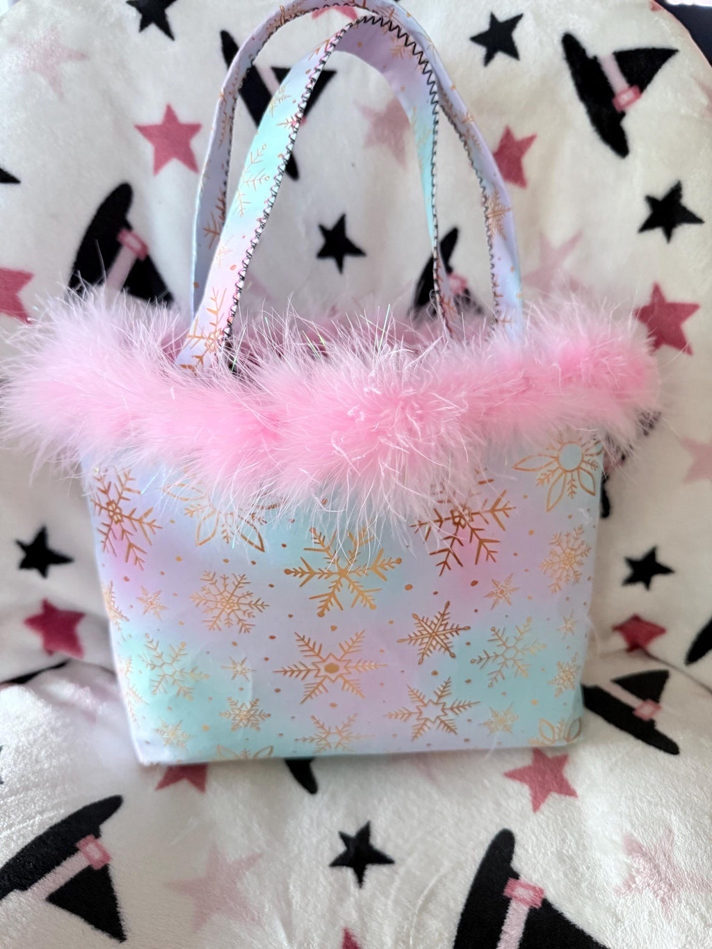 Pink snowflake winter purse